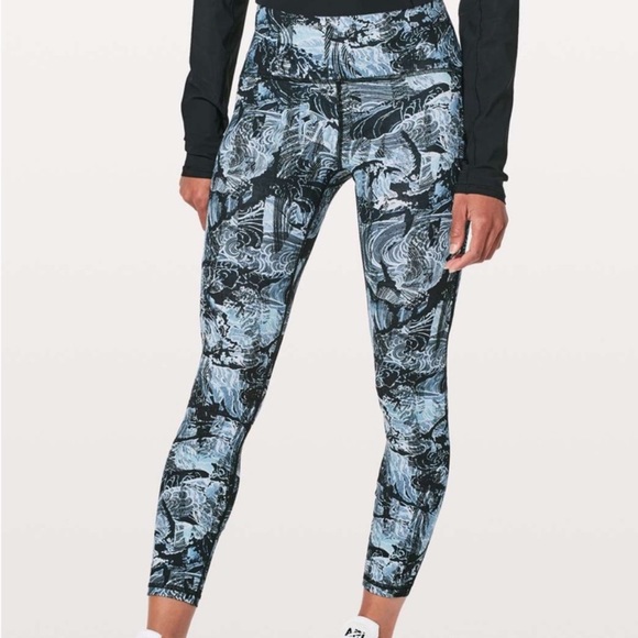 Lululemon Train Times - Picture 1 of 4